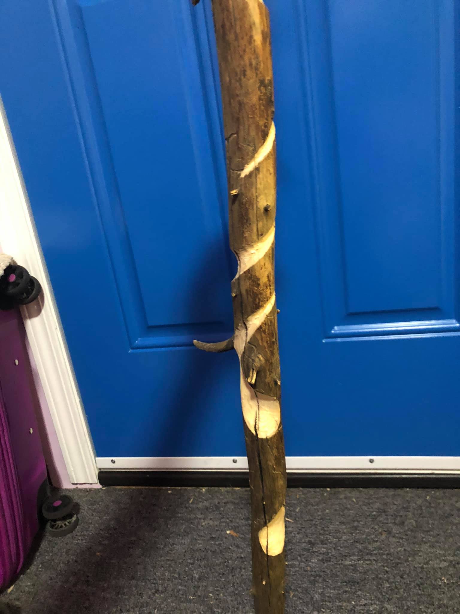 ANother angle, showing more of the tails of some of the fake-spirits towards the bottom of the staff.