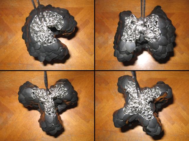 A split view showing four shapes, the empty purse dented in in one, two, three, and four spots, to make different shapes.